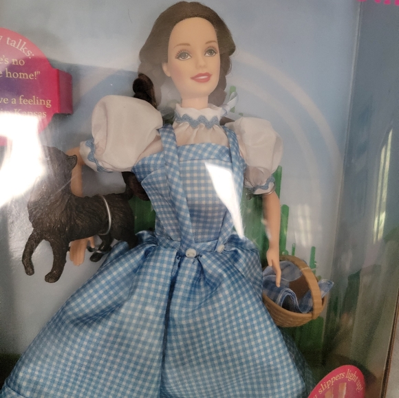 Wizard of Oz Dorothy and Toto Barbie - Picture 2 of 5
